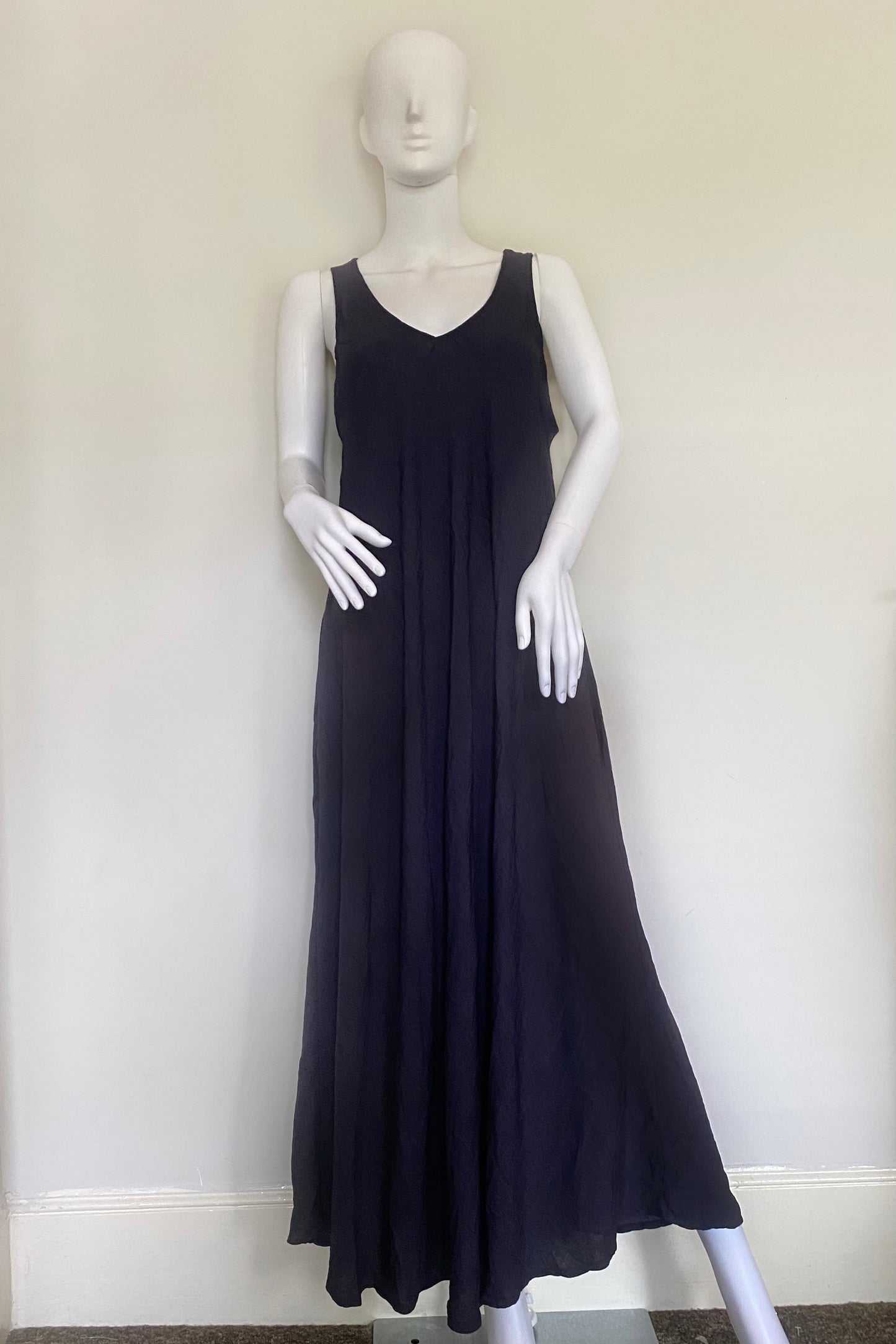 Maxi V-Neck Pocket Dress