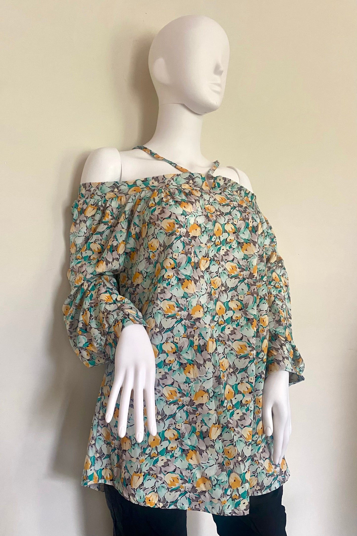 Halterneck Tie Print Blouse