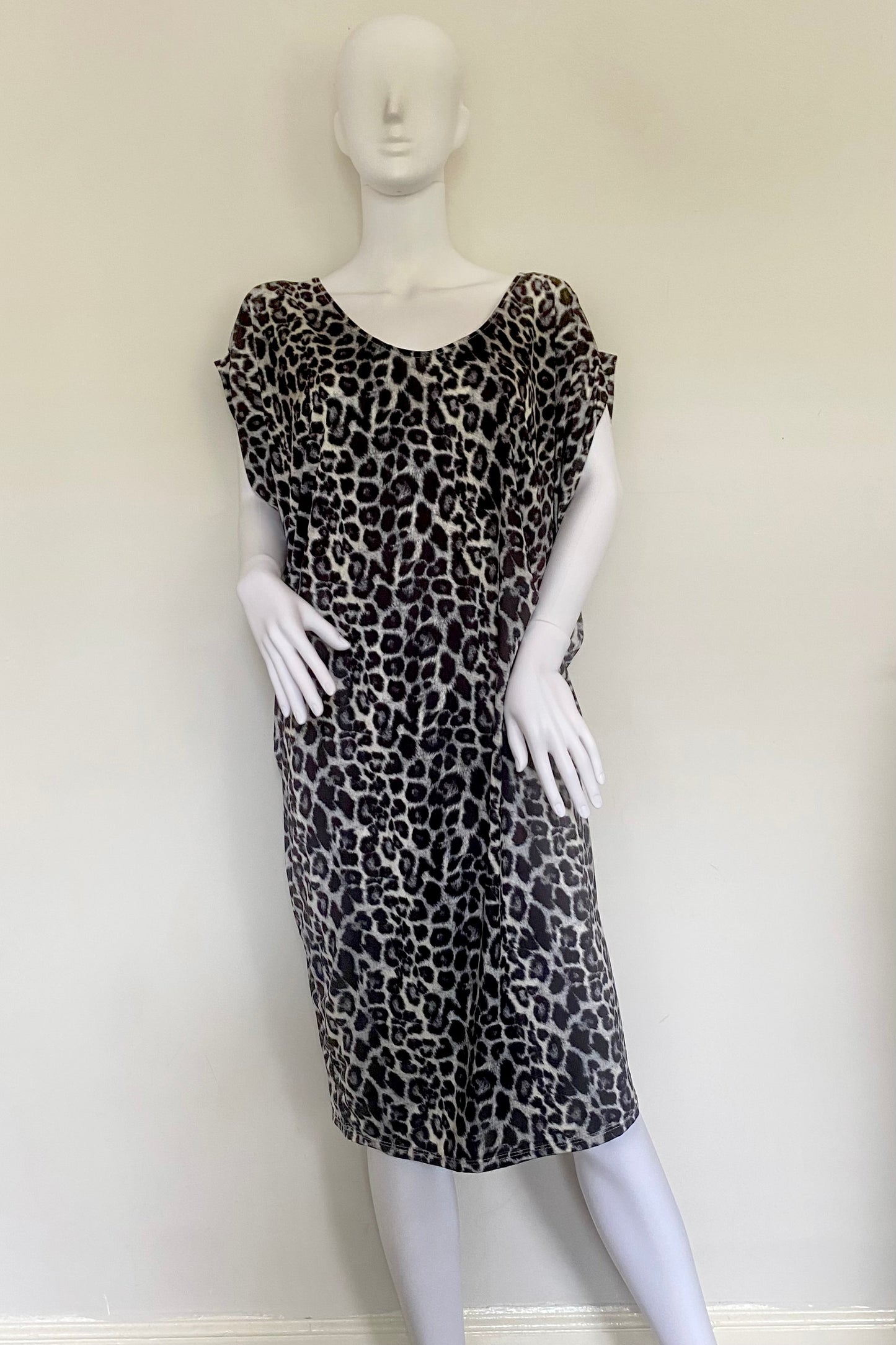 Leopard Print Oversized Double V-Neck Kaftan